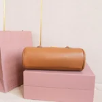 a1732171499063_3Miu Miu Leather Shoulder Bag645