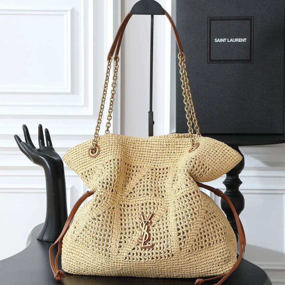 Saint Laurent Jamie Shopping in raffia