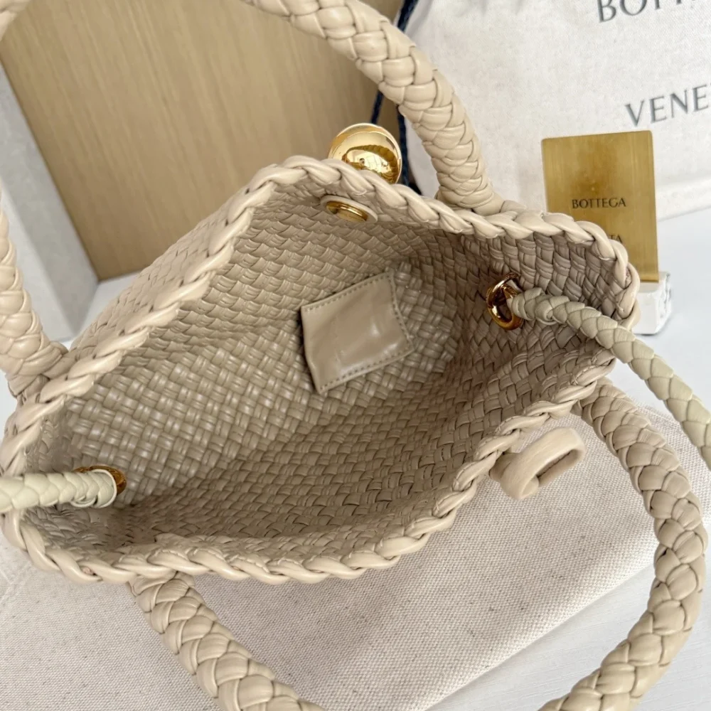 Bottega Veneta Tosca Shoulder Bag