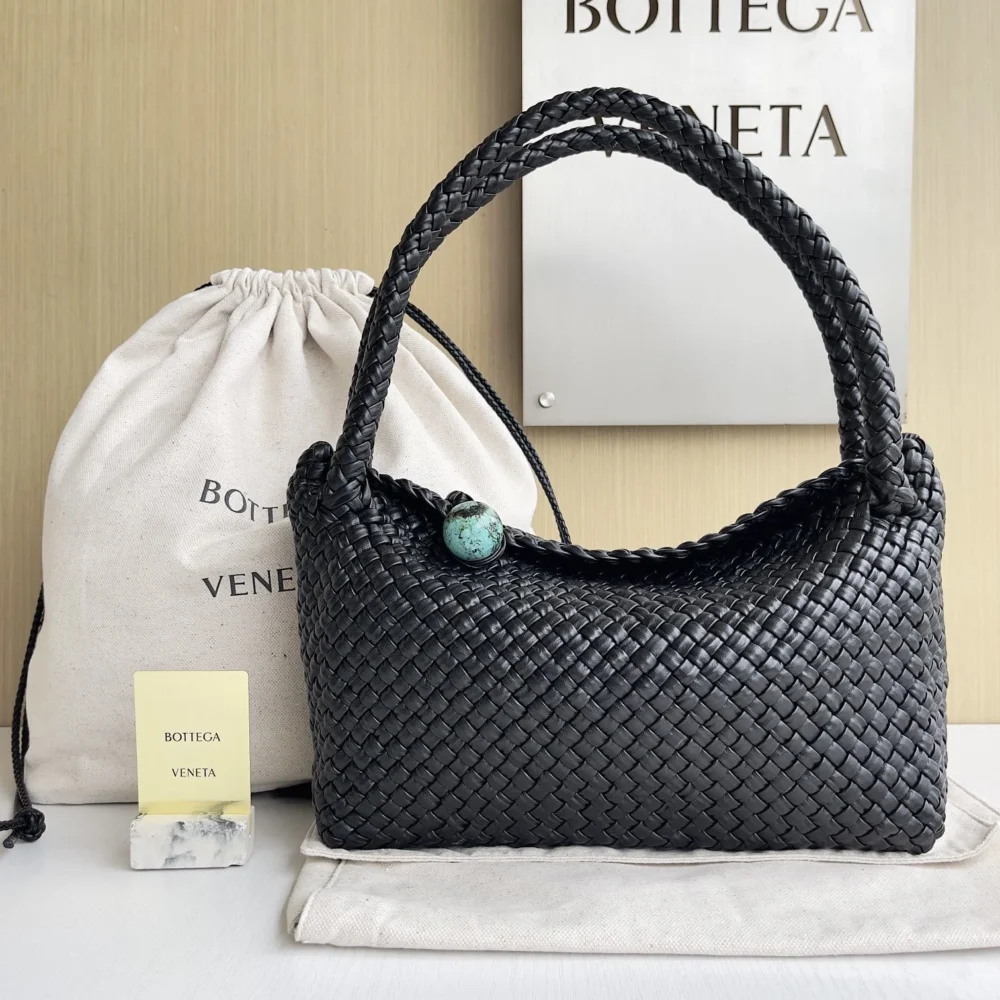 Bottega Veneta Tosca Shoulder Bag