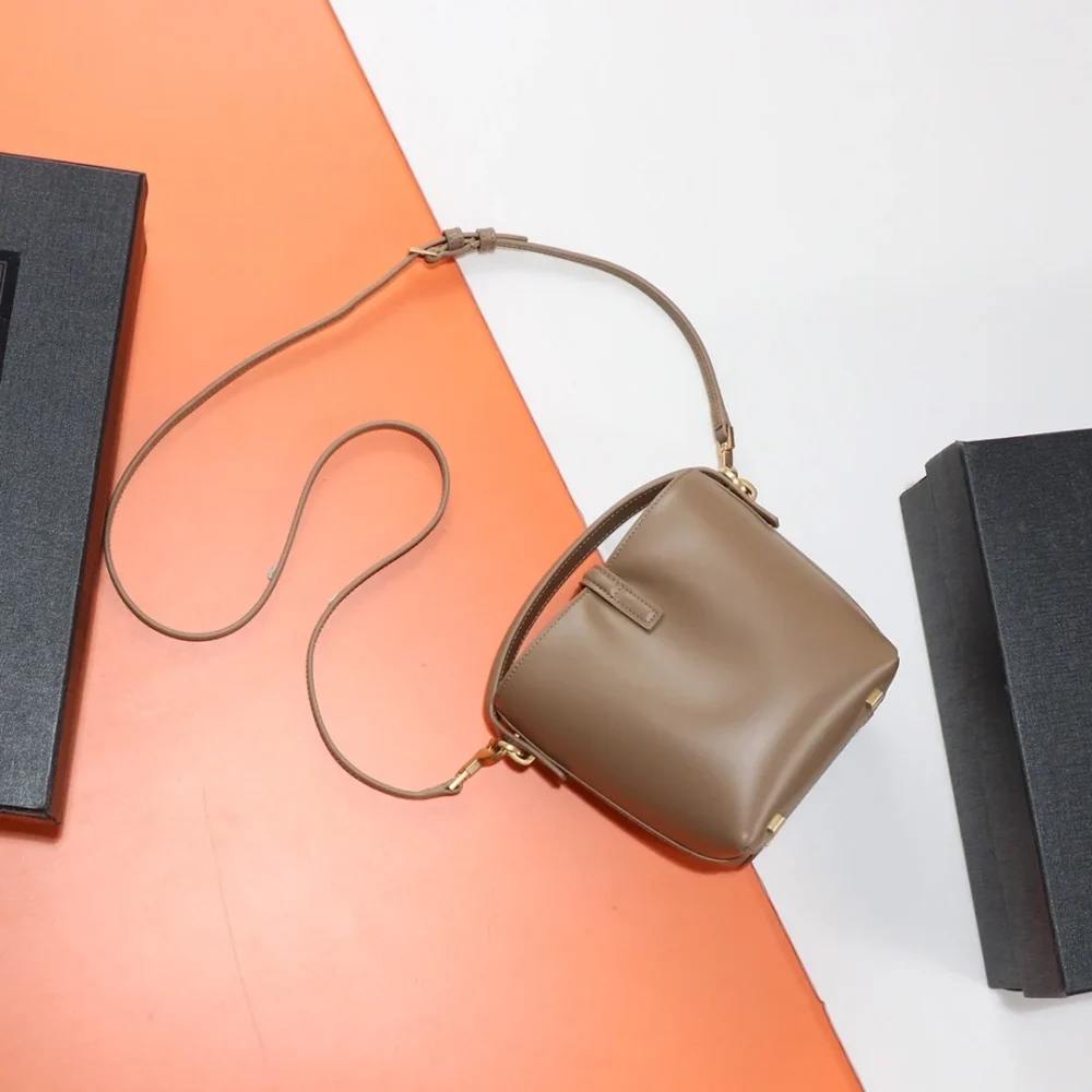 Saint Laurent LE 37 mini in shiny leather