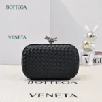 Bottega Veneta (BV) Knot