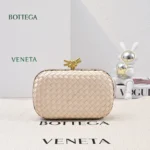 Bottega Veneta (BV) Knot